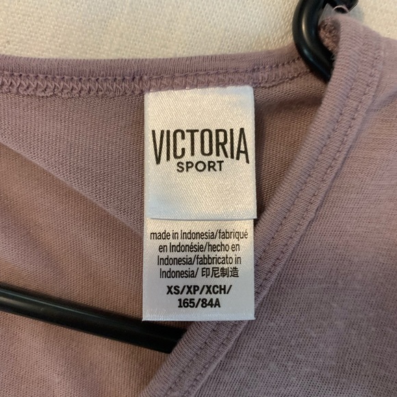 Victoria’s Secret Sport Open Back Shirt - Picture 5 of 5
